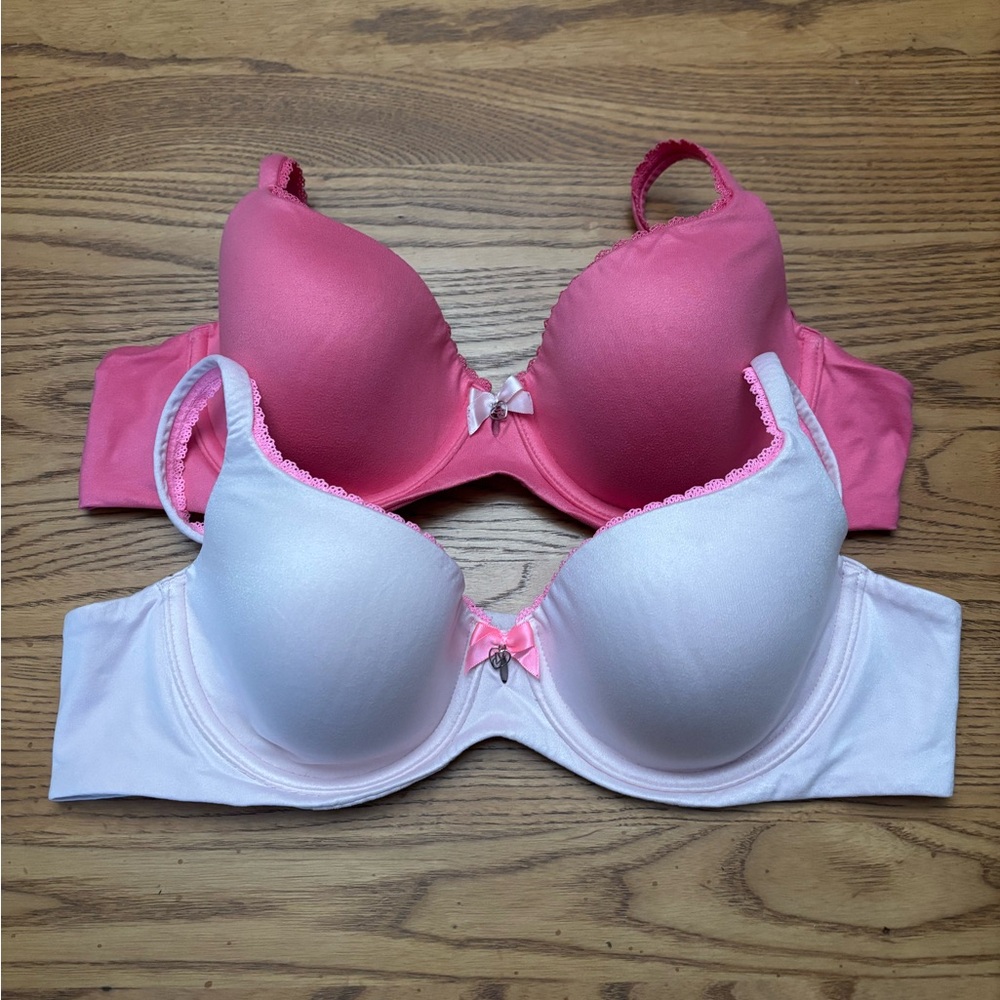 Victoria's Secret Pink and Light Pink Bras